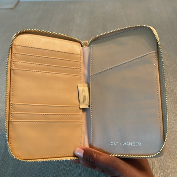 🆕 Lost + Wander tan camel color passport zipper wallet with wristlet - Picture 3 of 5